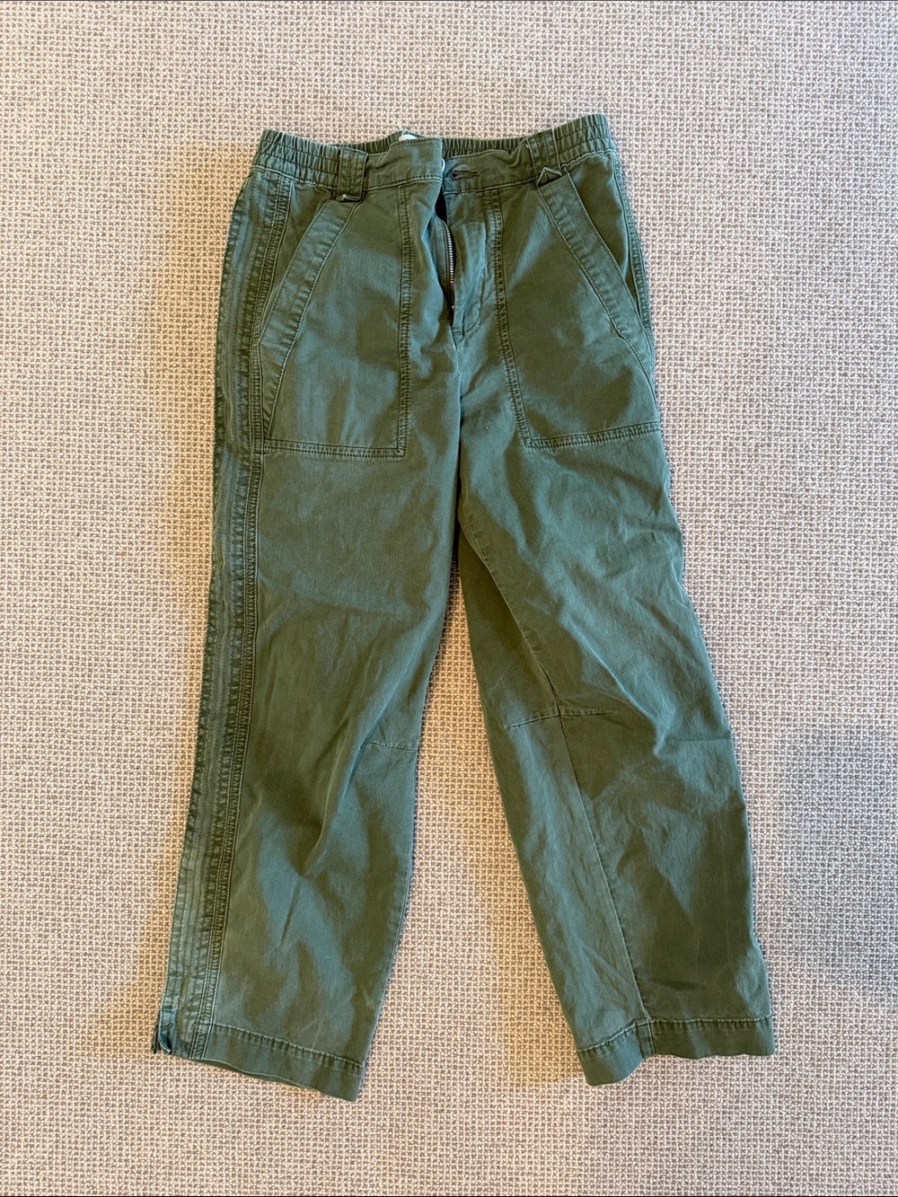 Pilcro ankle barrel pants - size XS